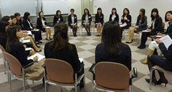 女性キャリア支援研修(Daiwa Woman's Forum)のようす