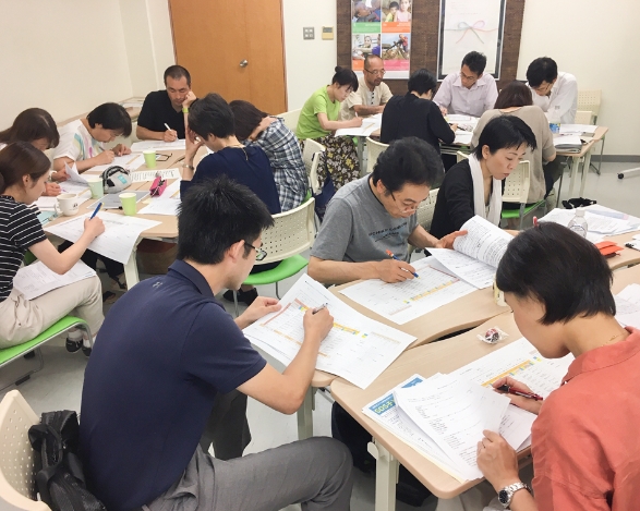 アセスメントツールを使った研修会の様子